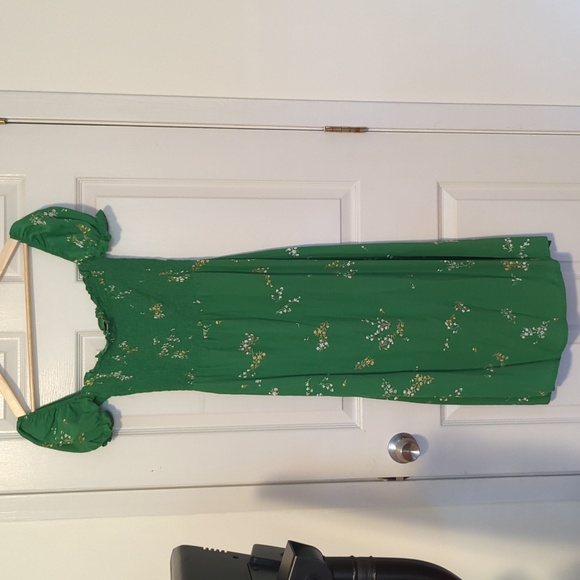 Faithfull the Brand Smocked Myrtille Dress Cottagecore Vacation Floral Green - Picture 5 of 10